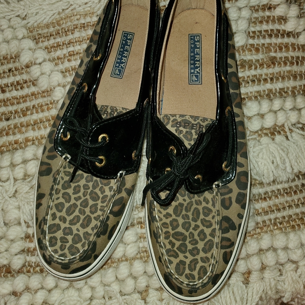 Leopard Print Sperrys